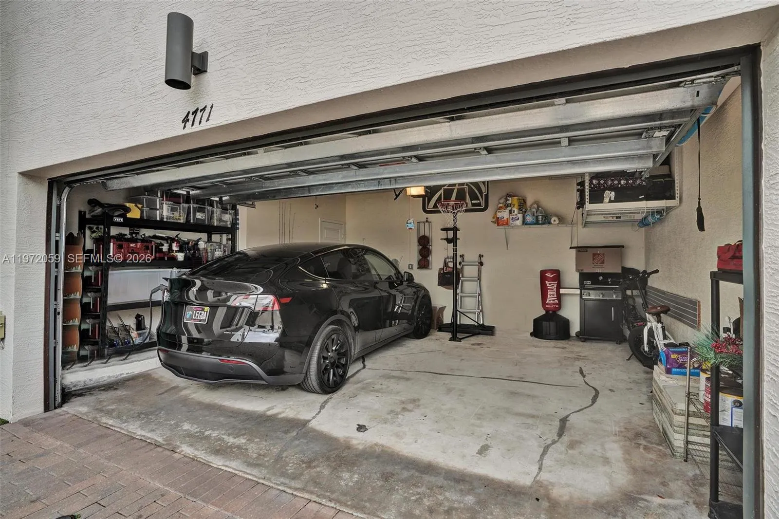 4771 Nw 84th Ave, Doral, Florida 33166, Doral, Florida 33166, 3 Bedrooms Bedrooms, ,3 BathroomsBathrooms,Residential,For Sale,4771 Nw 84th Ave, Doral, Florida 33166,A11972059