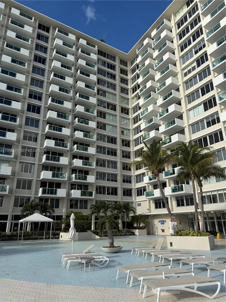 1200 West Ave 1214, Miami Beach, Florida 33139, Miami Beach, Florida 33139, ,1 BathroomBathrooms,Residential Lease,For Rent,1200 West Ave 1214, Miami Beach, Florida 33139,A11986370