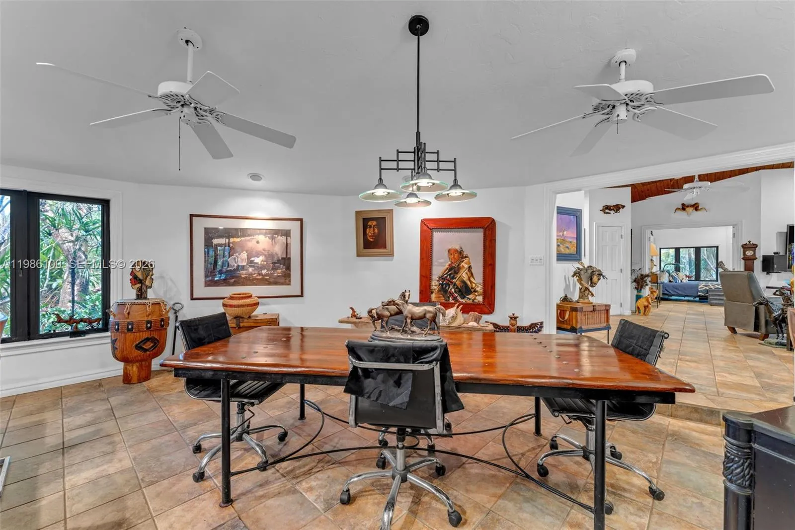 SITUATED BETWEEN LIVING AND KITCHEN