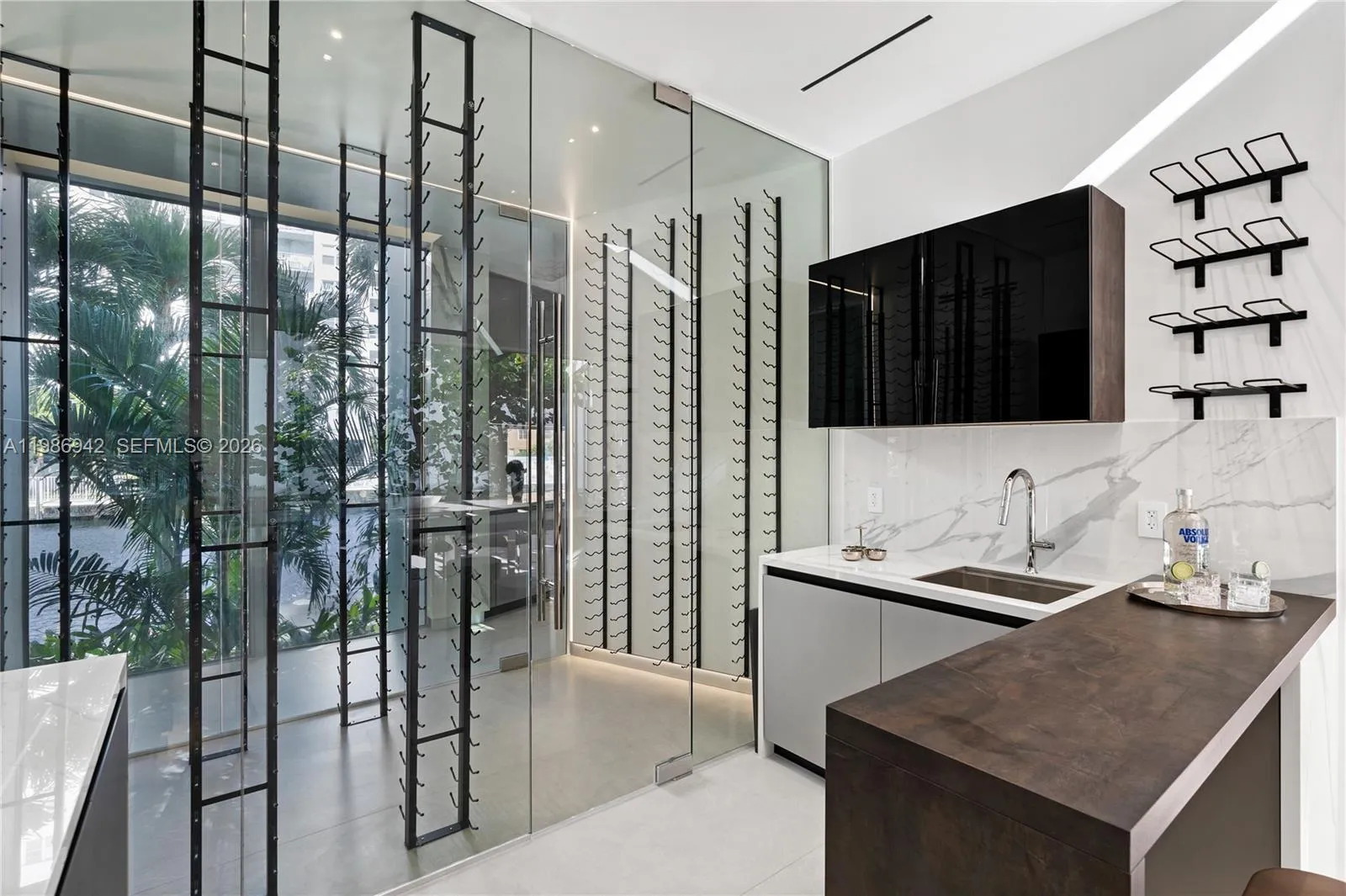 501 Palm Dr, Hallandale Beach, Florida 33009, Hallandale Beach, Florida 33009, 8 Bedrooms Bedrooms, ,9 BathroomsBathrooms,Residential,For Sale,501 Palm Dr, Hallandale Beach, Florida 33009,A11986942