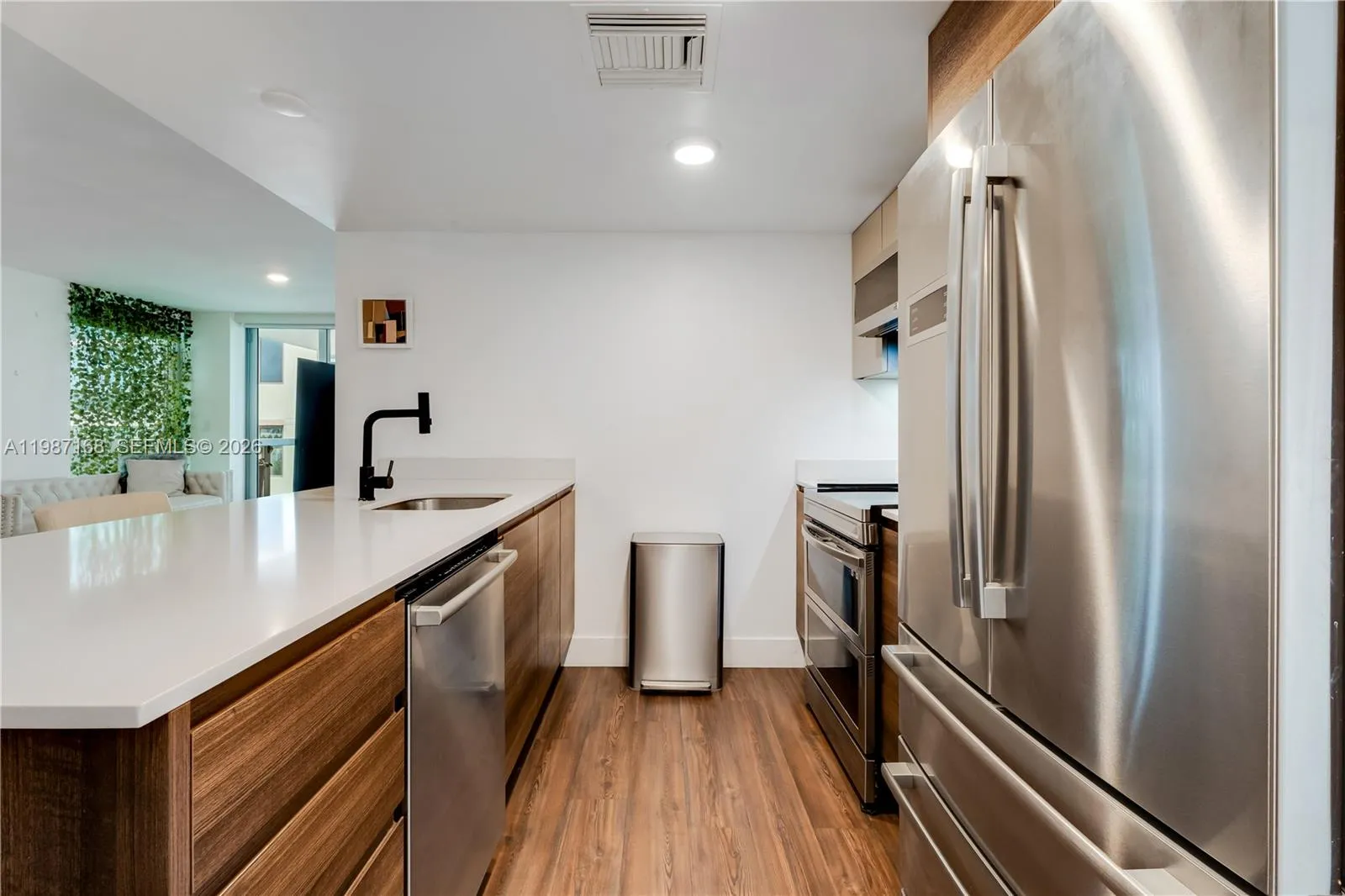 9261 E Bay Harbor Dr 607, Bay Harbor Islands, Flor, Bay Harbor Islands, Florida 33154, 2 Bedrooms Bedrooms, ,2 BathroomsBathrooms,Residential,For Sale,9261 E Bay Harbor Dr 607, Bay Harbor Islands, Flor,A11987168