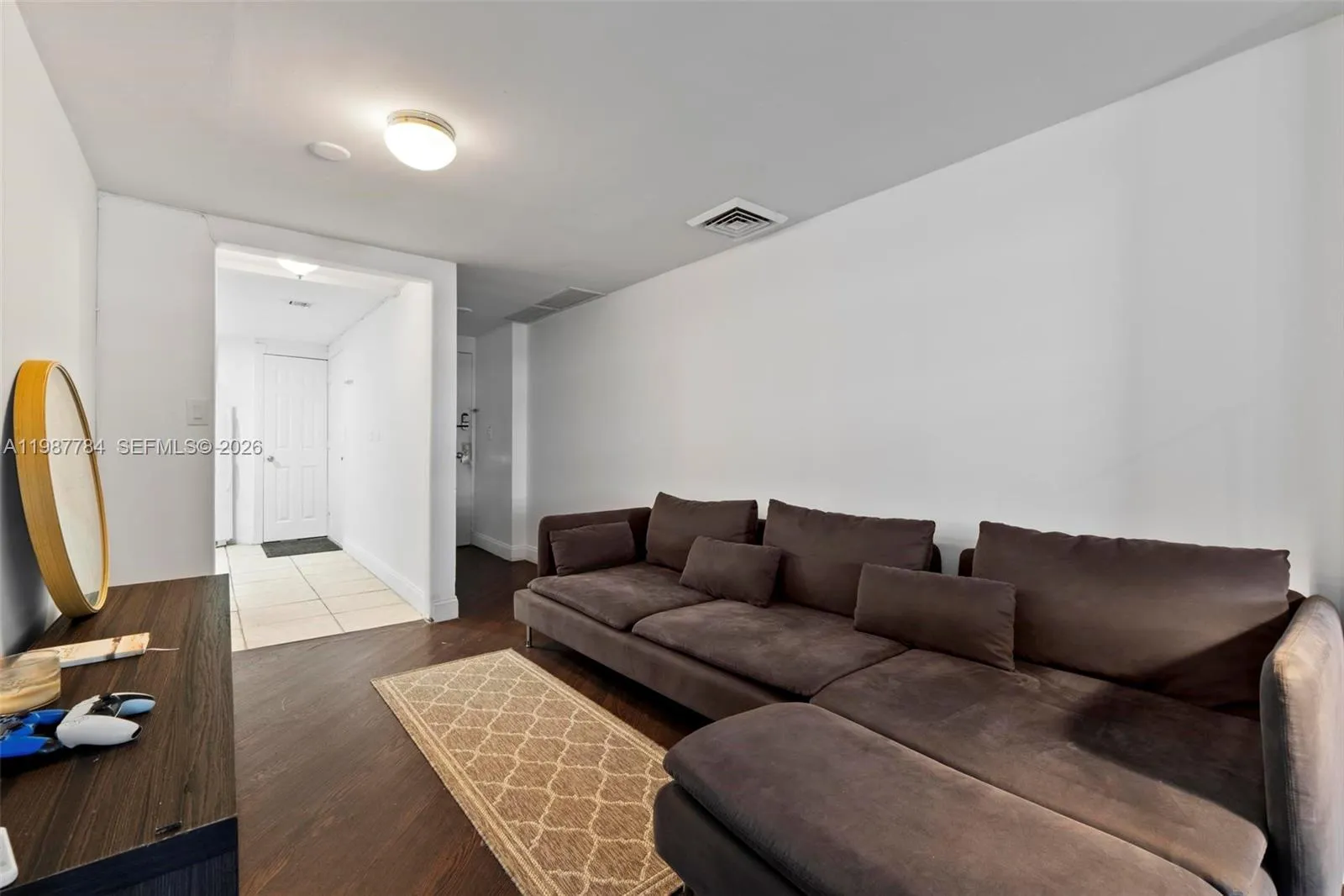 801 Brickell Bay Dr 361, Miami, Florida 33131, Miami, Florida 33131, 2 Bedrooms Bedrooms, ,2 BathroomsBathrooms,Residential,For Sale,801 Brickell Bay Dr 361, Miami, Florida 33131,A11987784