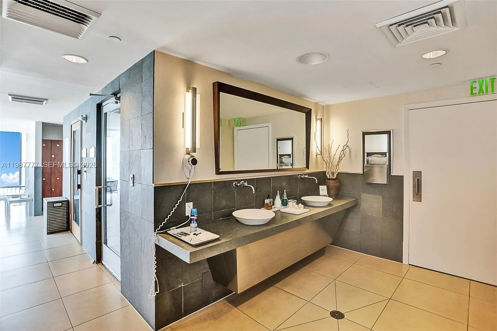 17001 Collins Ave 2702, Sunny Isles Beach, Florida, Sunny Isles Beach, Florida 33160, 2 Bedrooms Bedrooms, ,3 BathroomsBathrooms,Residential,For Sale,17001 Collins Ave 2702, Sunny Isles Beach, Florida,A11987777