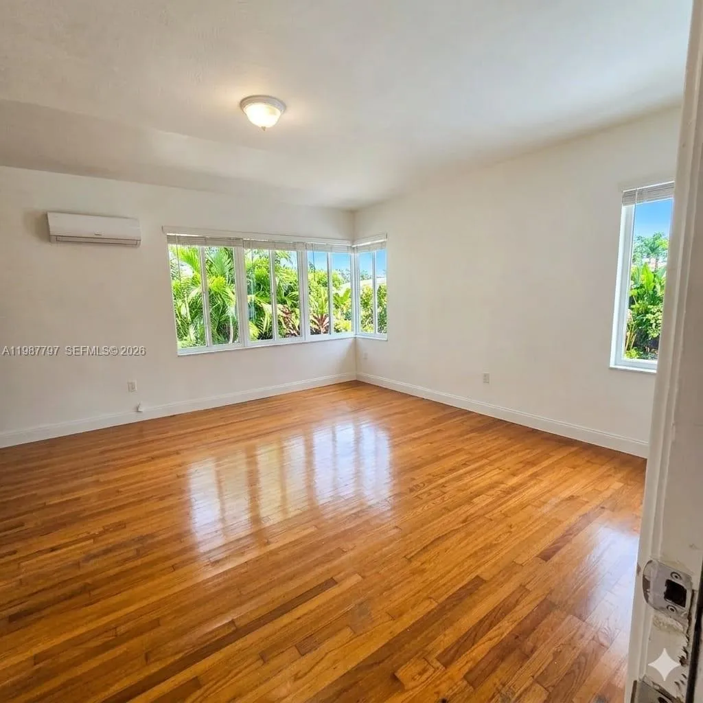 7936 Harding Ave 5, Miami Beach, Florida 33141, Miami Beach, Florida 33141, ,1 BathroomBathrooms,Residential Lease,For Rent,7936 Harding Ave 5, Miami Beach, Florida 33141,A11987797