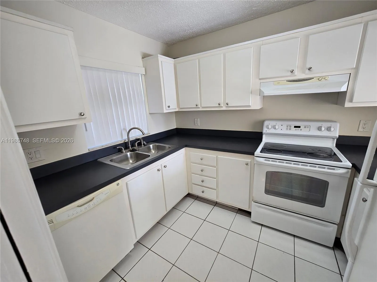 9461 Evergreen Pl 305, Davie, Florida 33324, Davie, Florida 33324, 1 Bedroom Bedrooms, ,1 BathroomBathrooms,Residential,For Sale,9461 Evergreen Pl 305, Davie, Florida 33324,A11986748