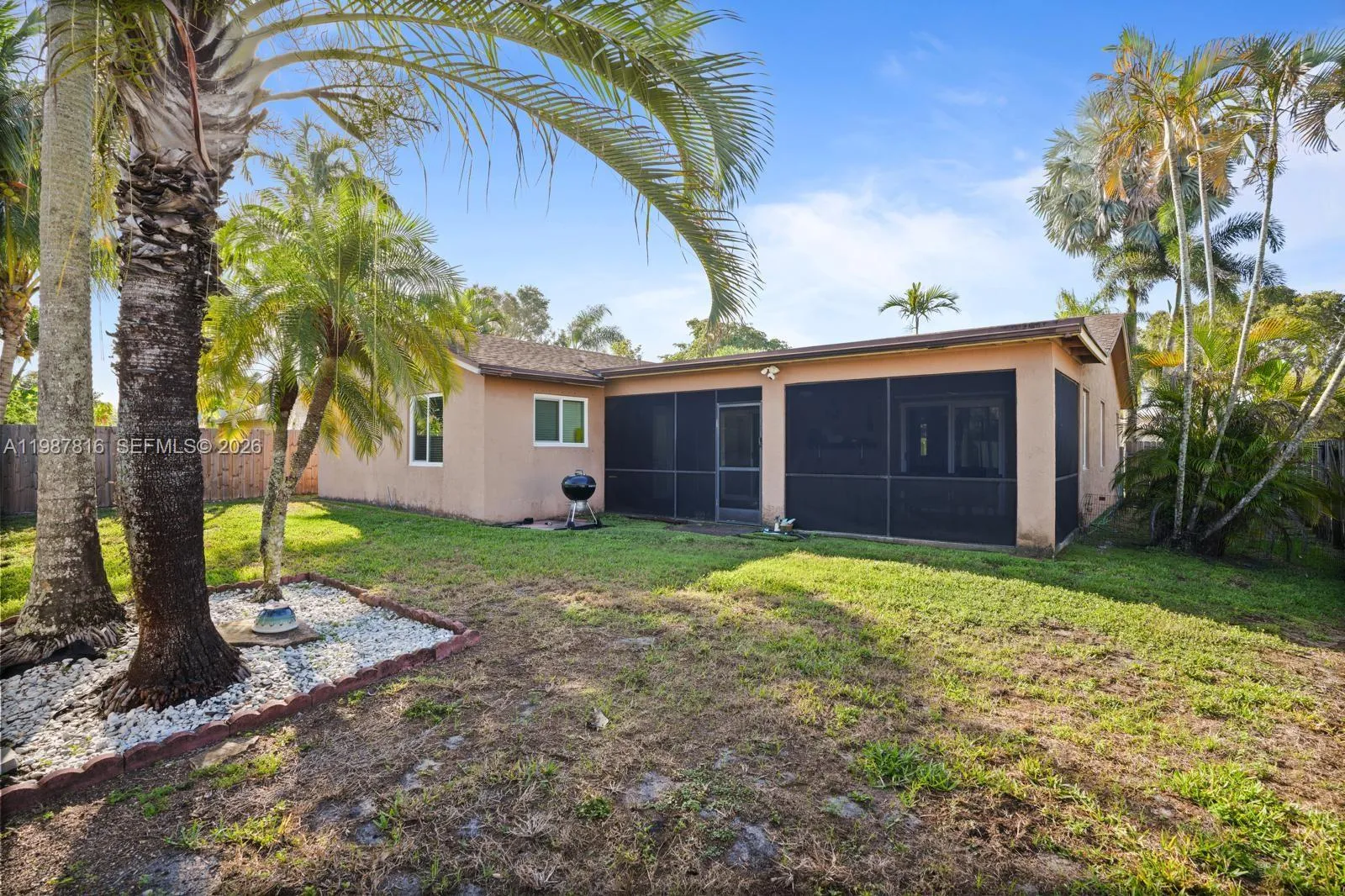 16941 Royal Poinciana Dr, Weston, Florida 33326, Weston, Florida 33326, 4 Bedrooms Bedrooms, ,2 BathroomsBathrooms,Residential,For Sale,16941 Royal Poinciana Dr, Weston, Florida 33326,A11987816