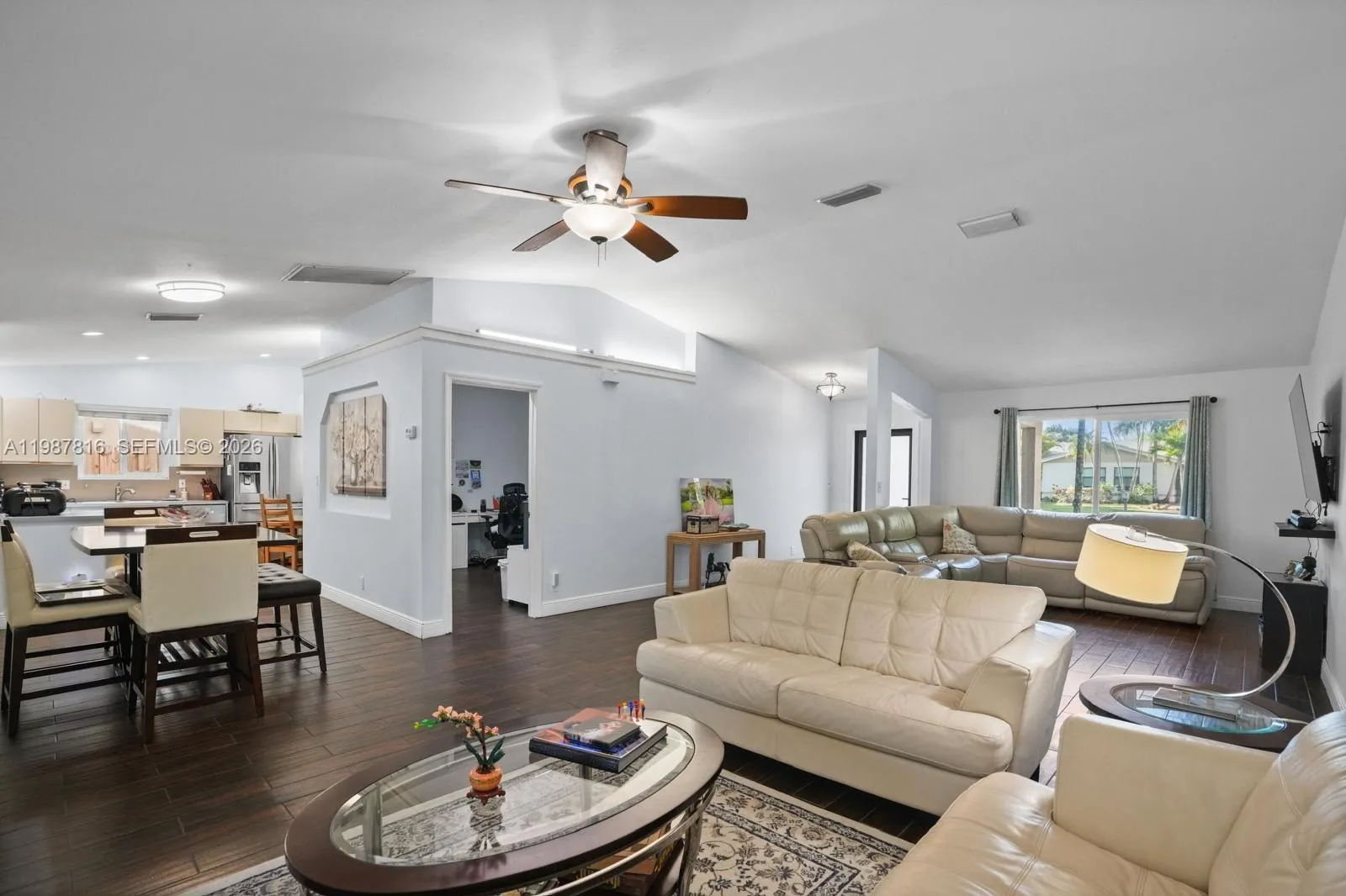 16941 Royal Poinciana Dr, Weston, Florida 33326, Weston, Florida 33326, 4 Bedrooms Bedrooms, ,2 BathroomsBathrooms,Residential,For Sale,16941 Royal Poinciana Dr, Weston, Florida 33326,A11987816