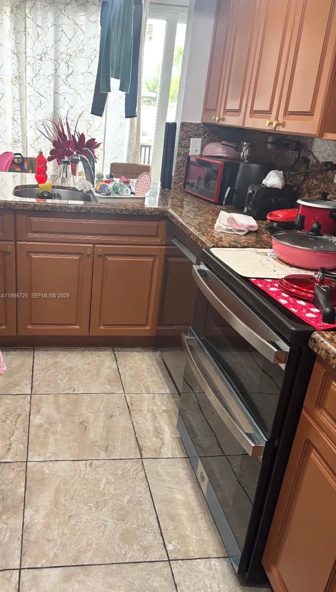 9441 Sw 4th St 111, Miami, Florida 33174, Miami, Florida 33174, 2 Bedrooms Bedrooms, 1 Room Rooms,2 BathroomsBathrooms,Residential,For Sale,9441 Sw 4th St 111, Miami, Florida 33174,A11985725