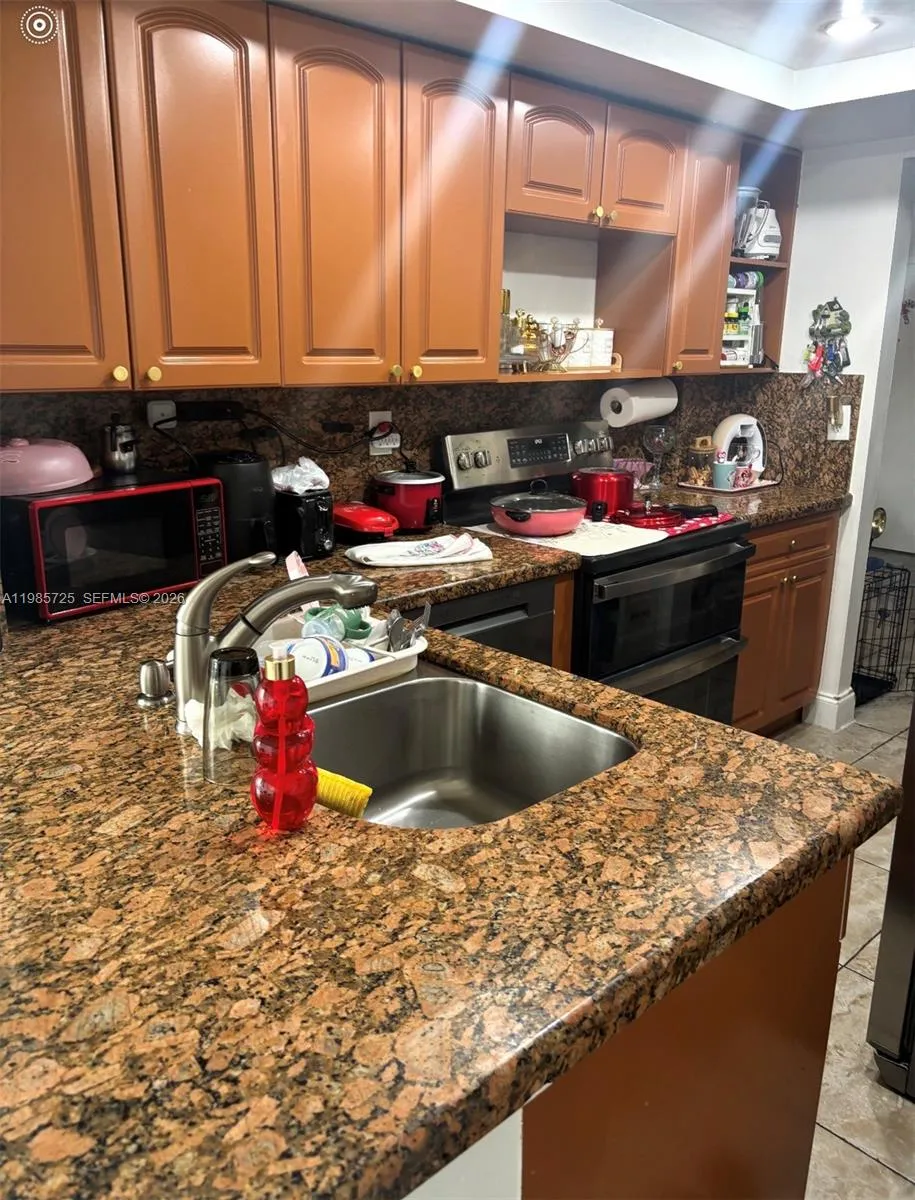 9441 Sw 4th St 111, Miami, Florida 33174, Miami, Florida 33174, 2 Bedrooms Bedrooms, 1 Room Rooms,2 BathroomsBathrooms,Residential,For Sale,9441 Sw 4th St 111, Miami, Florida 33174,A11985725