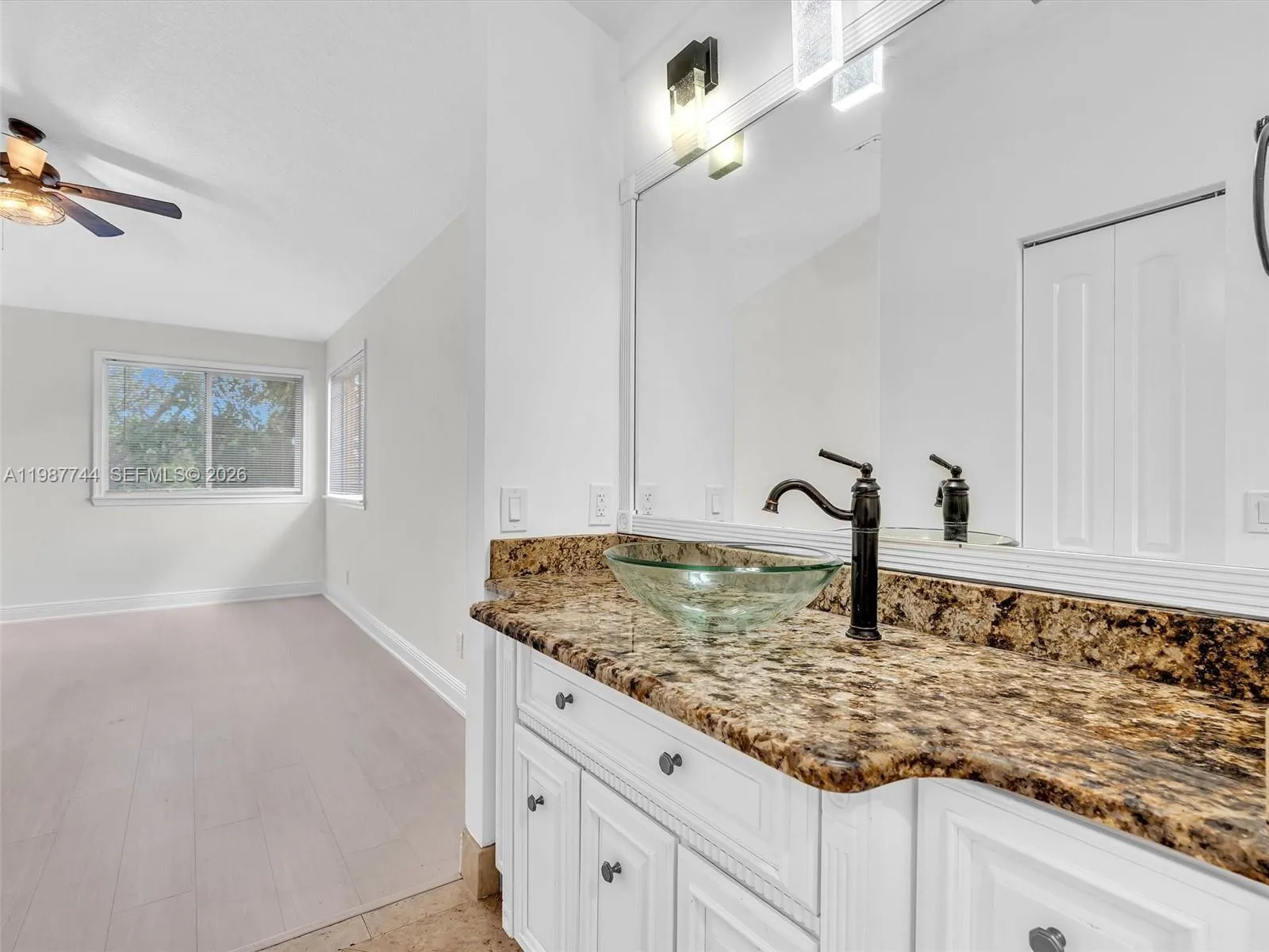 11407 Lakeview Dr 4-a, Coral Springs, Florida 3307, Coral Springs, Florida 33071, 4 Bedrooms Bedrooms, ,2 BathroomsBathrooms,Residential Lease,For Rent,11407 Lakeview Dr 4-a, Coral Springs, Florida 3307,A11987744