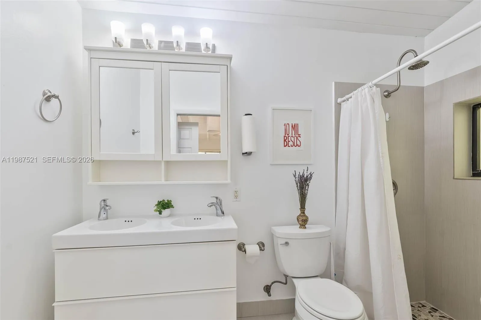 7720 Sw 59th Ct, South Miami, Florida 33143, South Miami, Florida 33143, 3 Bedrooms Bedrooms, ,3 BathroomsBathrooms,Residential Lease,For Rent,7720 Sw 59th Ct, South Miami, Florida 33143,A11987521