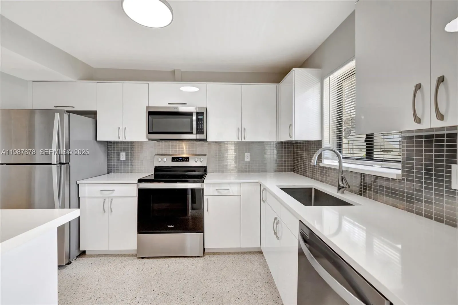 2190 Ne 51 St Court 204, Fort Lauderdale, Florida, Fort Lauderdale, Florida 33308, 2 Bedrooms Bedrooms, ,2 BathroomsBathrooms,Residential Lease,For Rent,2190 Ne 51 St Court 204, Fort Lauderdale, Florida ,A11987878