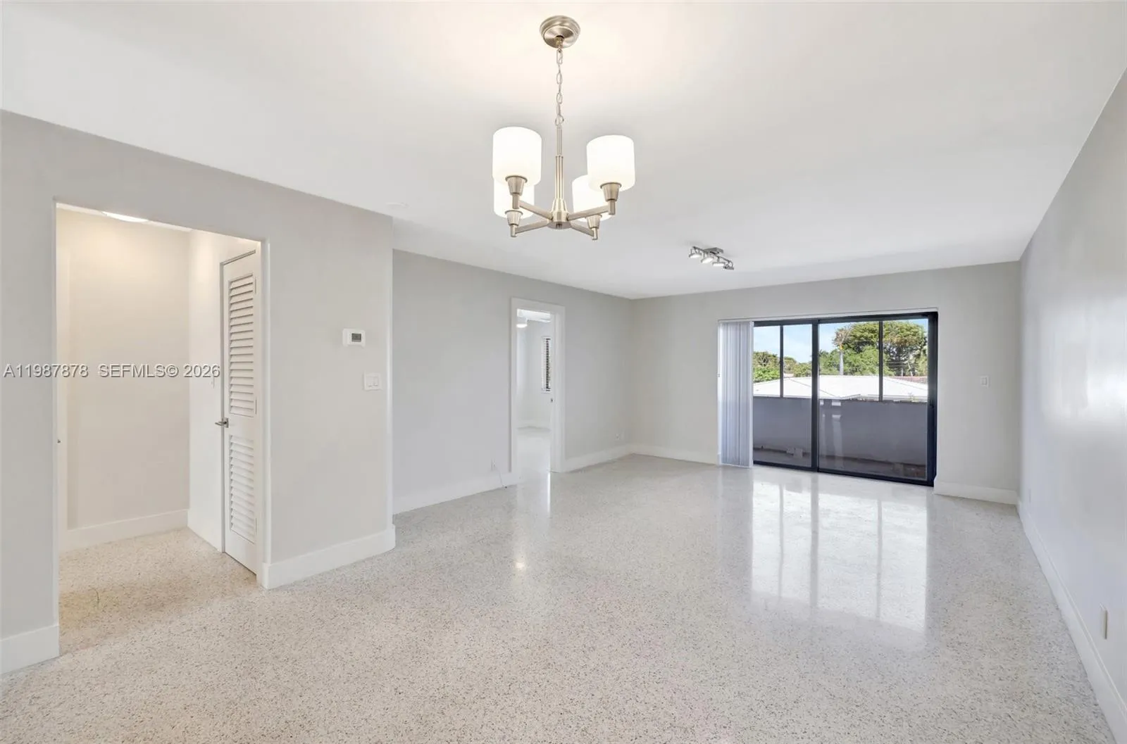2190 Ne 51 St Court 204, Fort Lauderdale, Florida, Fort Lauderdale, Florida 33308, 2 Bedrooms Bedrooms, ,2 BathroomsBathrooms,Residential Lease,For Rent,2190 Ne 51 St Court 204, Fort Lauderdale, Florida ,A11987878
