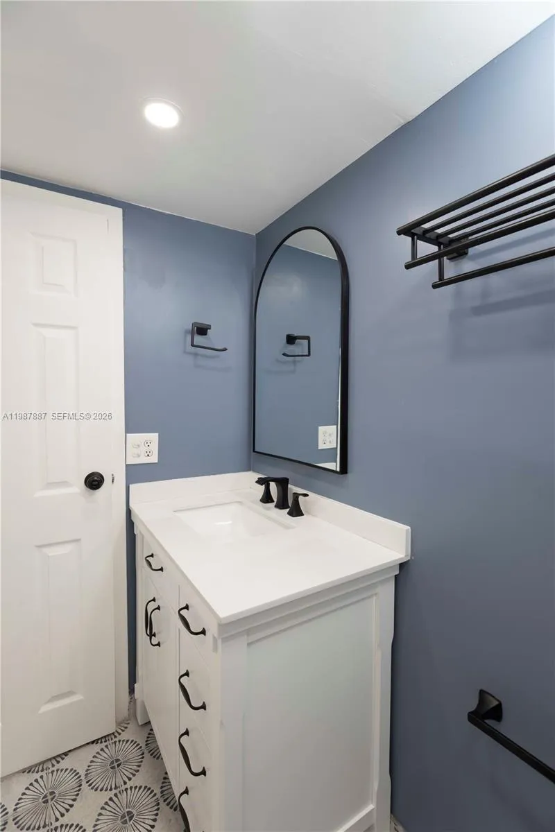 13499 Biscayne Blvd 613, North Miami, Florida 3318, North Miami, Florida 33181, 2 Bedrooms Bedrooms, ,2 BathroomsBathrooms,Residential,For Sale,13499 Biscayne Blvd 613, North Miami, Florida 3318,A11987887