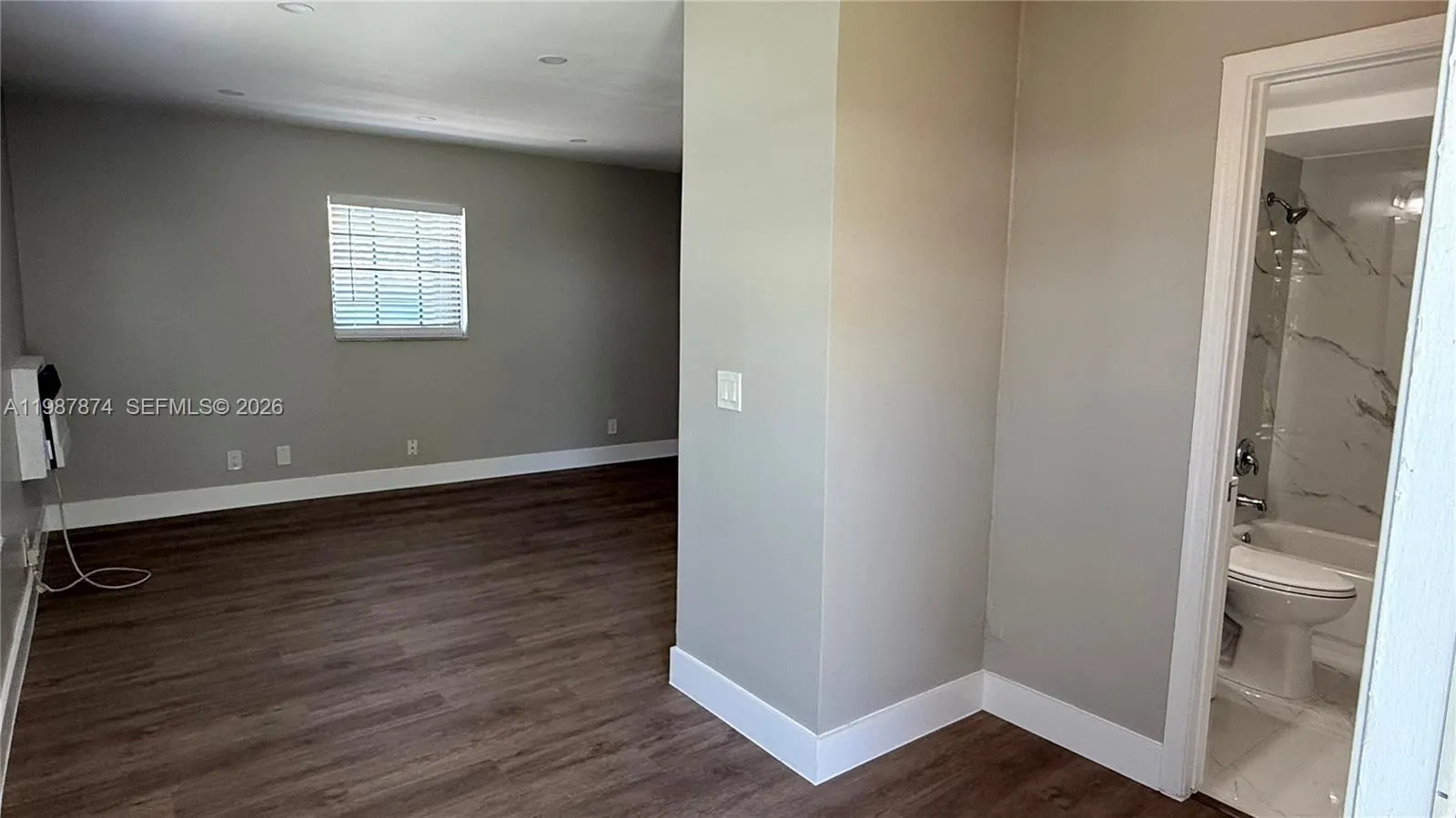 216 Nw 12th St 1, Pompano Beach, Florida 33060, Pompano Beach, Florida 33060, 1 Bedroom Bedrooms, ,1 BathroomBathrooms,Residential Lease,For Rent,216 Nw 12th St 1, Pompano Beach, Florida 33060,A11987874