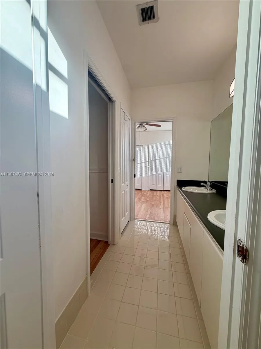 16500 Sw 37th St 16500, Miramar, Florida 33027, Miramar, Florida 33027, 4 Bedrooms Bedrooms, ,3 BathroomsBathrooms,Residential Lease,For Rent,16500 Sw 37th St 16500, Miramar, Florida 33027,A11987473