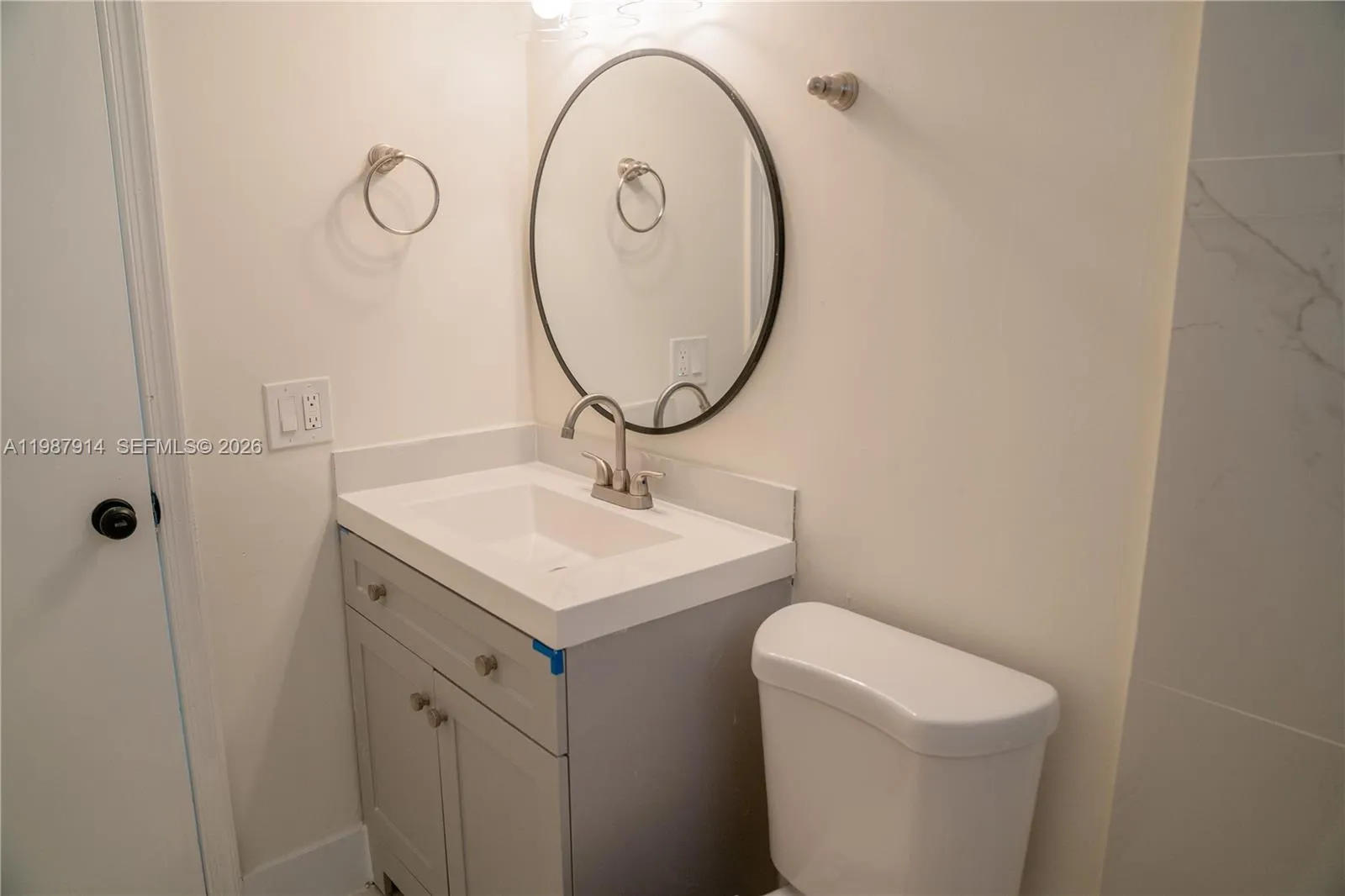 615 Ne 26th St 2, Wilton Manors, Florida 33305, Wilton Manors, Florida 33305, 2 Bedrooms Bedrooms, ,1 BathroomBathrooms,Residential Lease,For Rent,615 Ne 26th St 2, Wilton Manors, Florida 33305,A11987914
