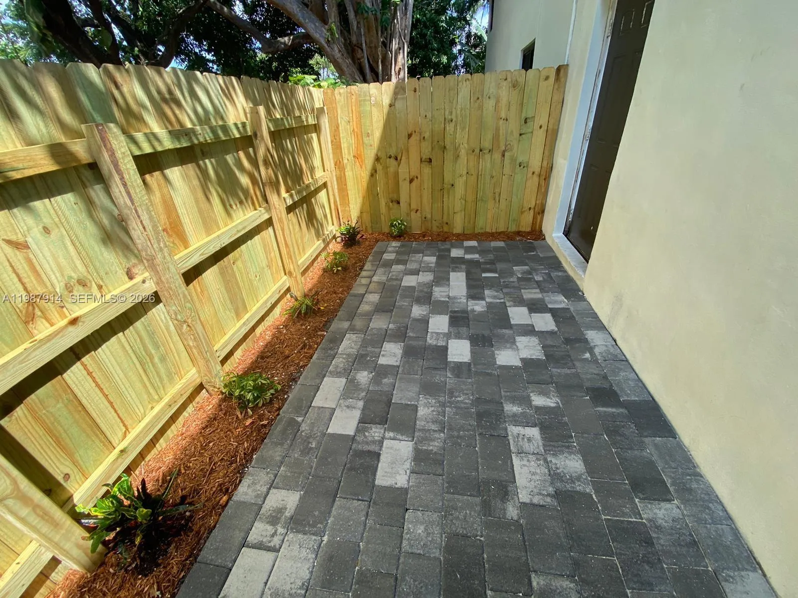 615 Ne 26th St 2, Wilton Manors, Florida 33305, Wilton Manors, Florida 33305, 2 Bedrooms Bedrooms, ,1 BathroomBathrooms,Residential Lease,For Rent,615 Ne 26th St 2, Wilton Manors, Florida 33305,A11987914