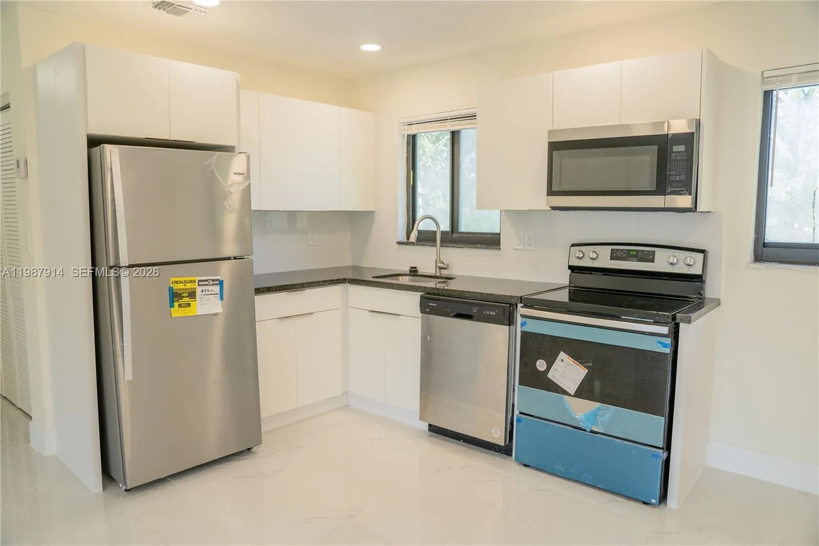 615 Ne 26th St 2, Wilton Manors, Florida 33305, Wilton Manors, Florida 33305, 2 Bedrooms Bedrooms, ,1 BathroomBathrooms,Residential Lease,For Rent,615 Ne 26th St 2, Wilton Manors, Florida 33305,A11987914