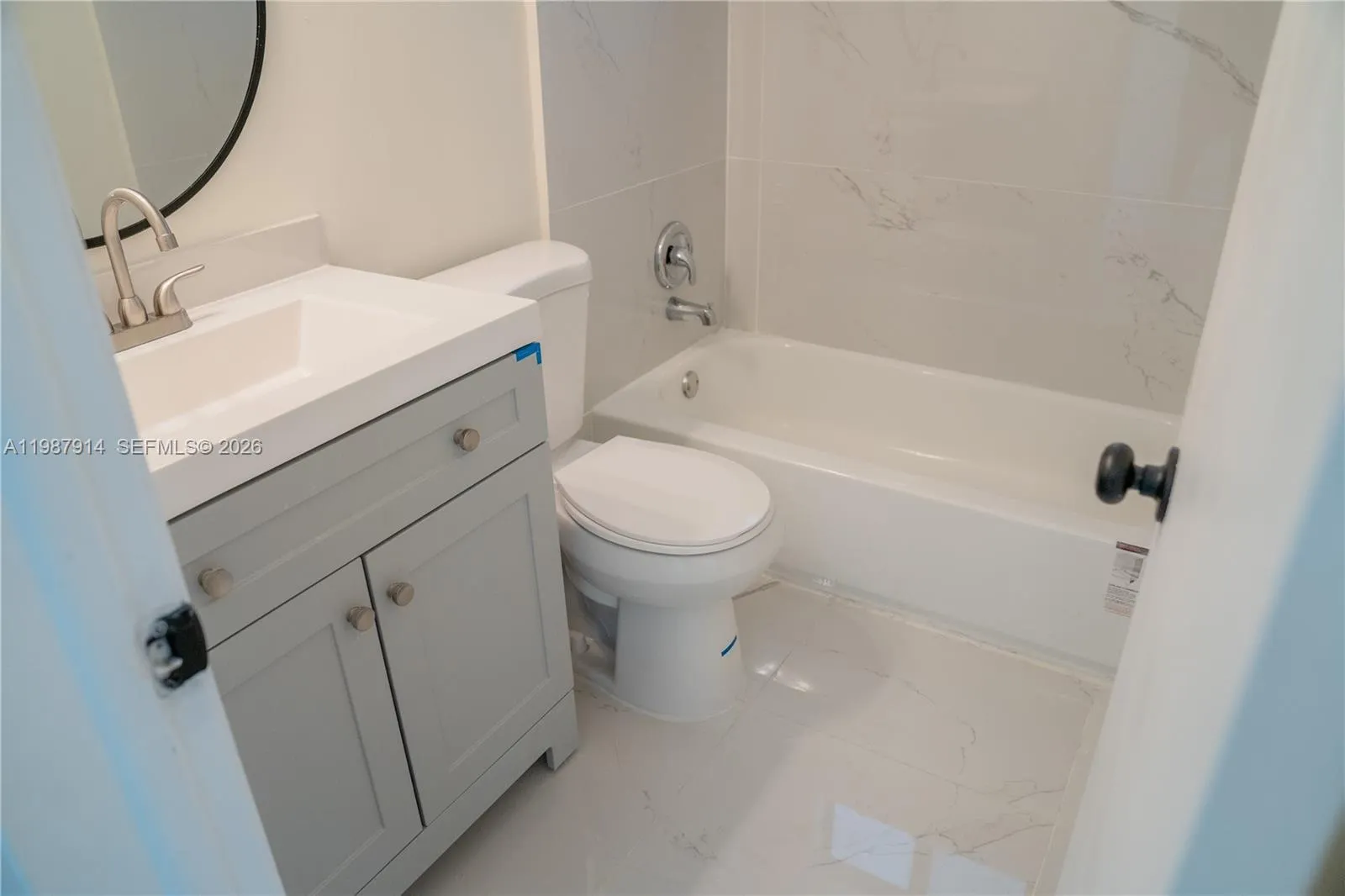 615 Ne 26th St 2, Wilton Manors, Florida 33305, Wilton Manors, Florida 33305, 2 Bedrooms Bedrooms, ,1 BathroomBathrooms,Residential Lease,For Rent,615 Ne 26th St 2, Wilton Manors, Florida 33305,A11987914