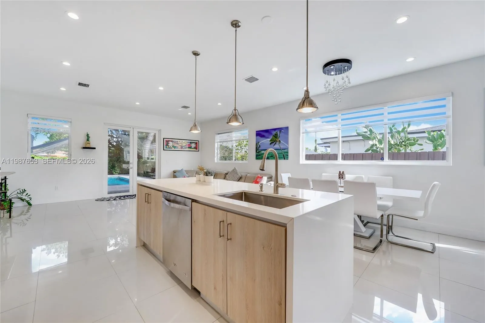 2943 Sw 23rd St, Miami, Florida 33145, Miami, Florida 33145, 3 Bedrooms Bedrooms, ,2 BathroomsBathrooms,Residential,For Sale,2943 Sw 23rd St, Miami, Florida 33145,A11987653