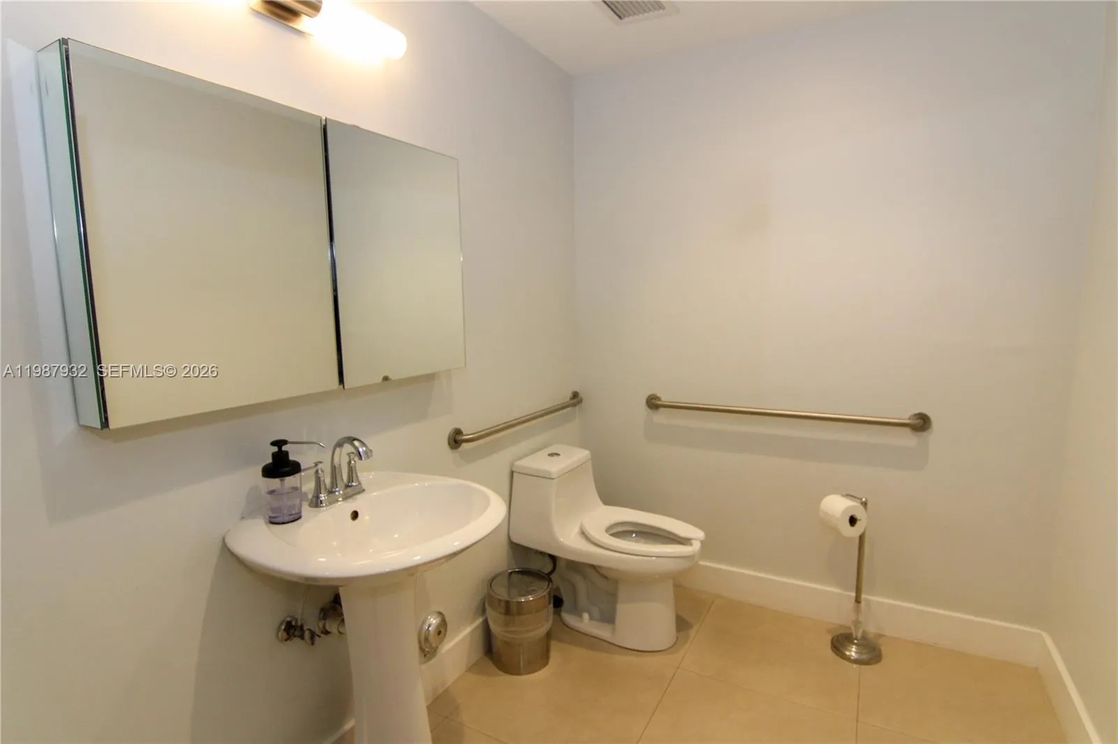 8119 Nw 33rd St 8119, Doral, Florida 33122, Doral, Florida 33122, ,Commercial Sale,For Sale,8119 Nw 33rd St 8119, Doral, Florida 33122,A11987932