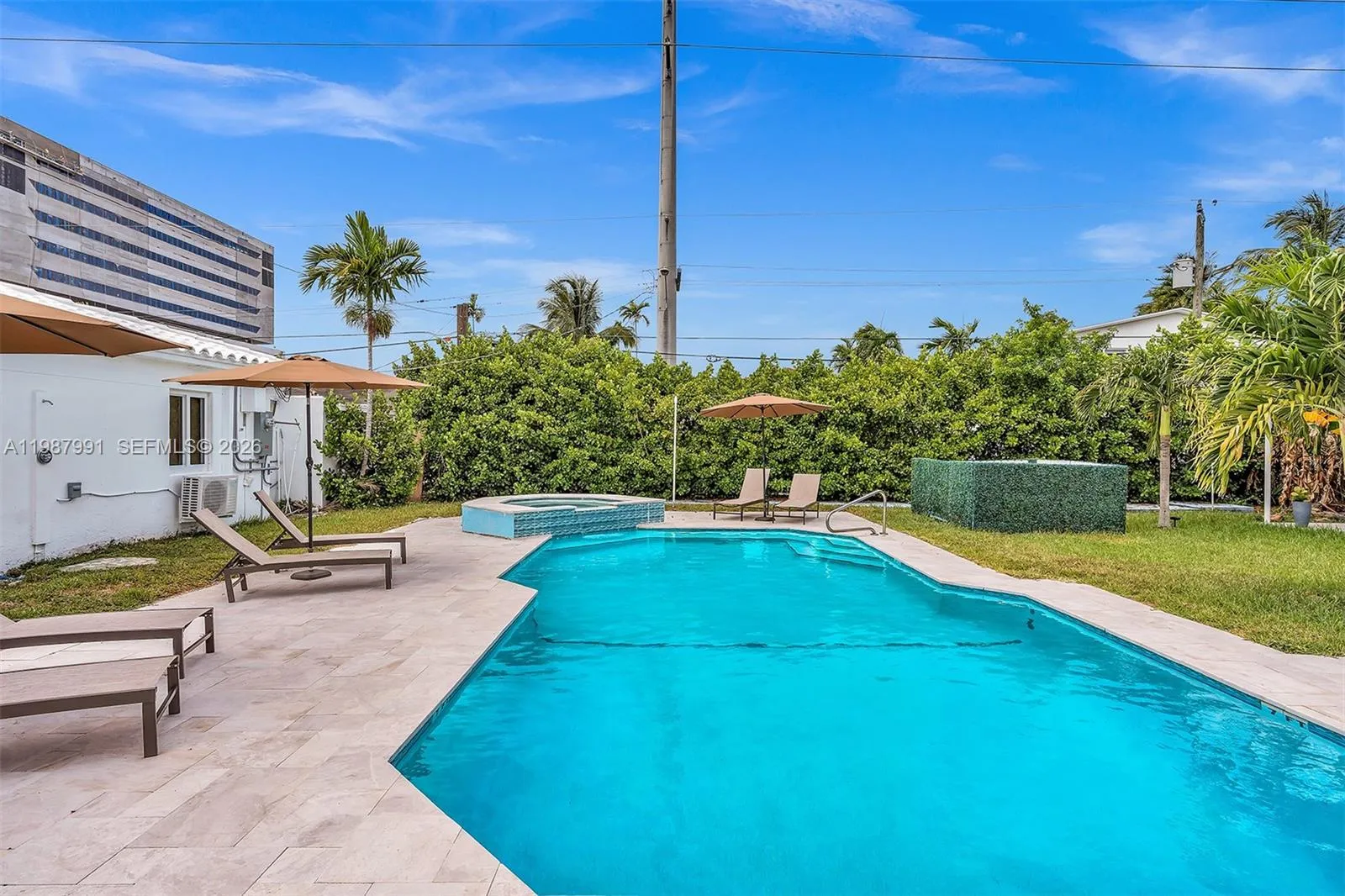 703 Ne 7th St 5, Hallandale Beach, Florida 33009, Hallandale Beach, Florida 33009, 1 Bedroom Bedrooms, ,1 BathroomBathrooms,Residential Lease,For Rent,703 Ne 7th St 5, Hallandale Beach, Florida 33009,A11987991