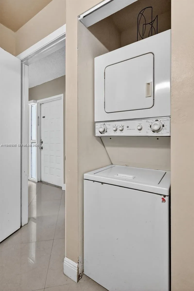 9407 Sw 138th Pl 9407, Miami, Florida 33186, Miami, Florida 33186, 1 Bedroom Bedrooms, ,1 BathroomBathrooms,Residential Lease,For Rent,9407 Sw 138th Pl 9407, Miami, Florida 33186,A11987995