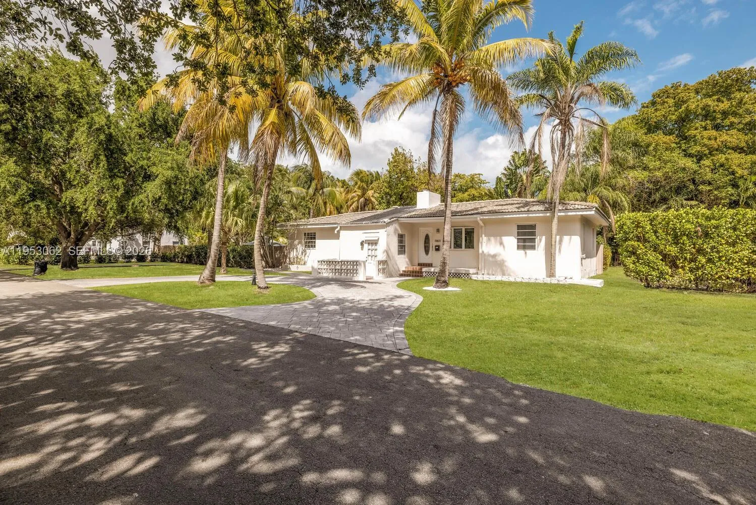 11803 Ne 11 Ave, Biscayne Park, Florida 33161, Biscayne Park, Florida 33161, ,Residential Income,For Sale,11803 Ne 11 Ave, Biscayne Park, Florida 33161,A11953062