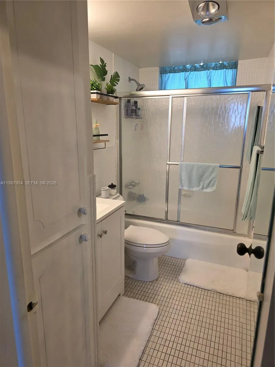 2861 Leonard Dr F605, Aventura, Florida 33160, Aventura, Florida 33160, 1 Bedroom Bedrooms, ,1 BathroomBathrooms,Residential Lease,For Rent,2861 Leonard Dr F605, Aventura, Florida 33160,A11987954
