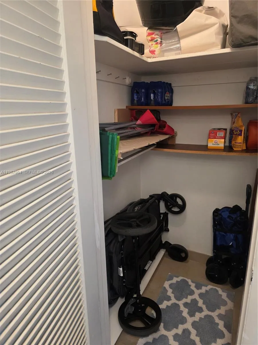 2861 Leonard Dr F605, Aventura, Florida 33160, Aventura, Florida 33160, 1 Bedroom Bedrooms, ,1 BathroomBathrooms,Residential Lease,For Rent,2861 Leonard Dr F605, Aventura, Florida 33160,A11987954