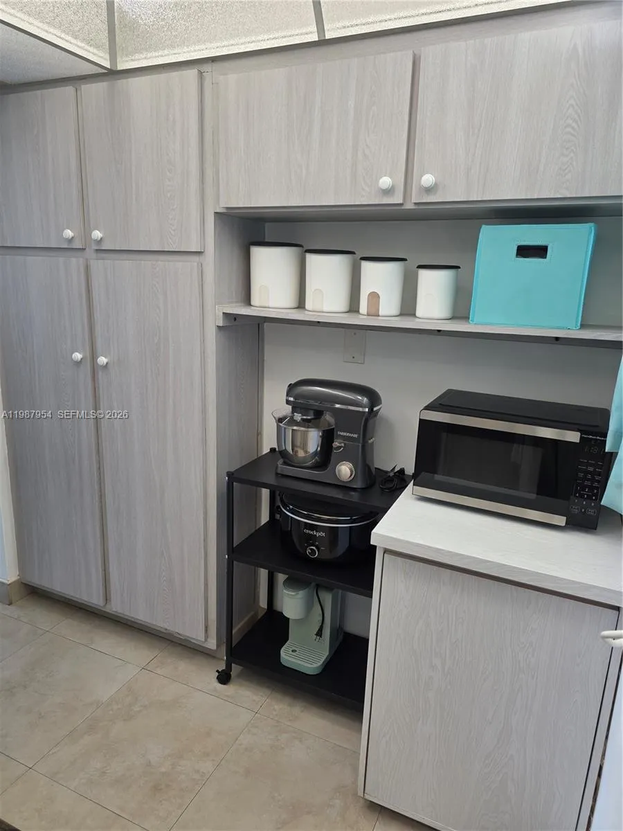 2861 Leonard Dr F605, Aventura, Florida 33160, Aventura, Florida 33160, 1 Bedroom Bedrooms, ,1 BathroomBathrooms,Residential Lease,For Rent,2861 Leonard Dr F605, Aventura, Florida 33160,A11987954