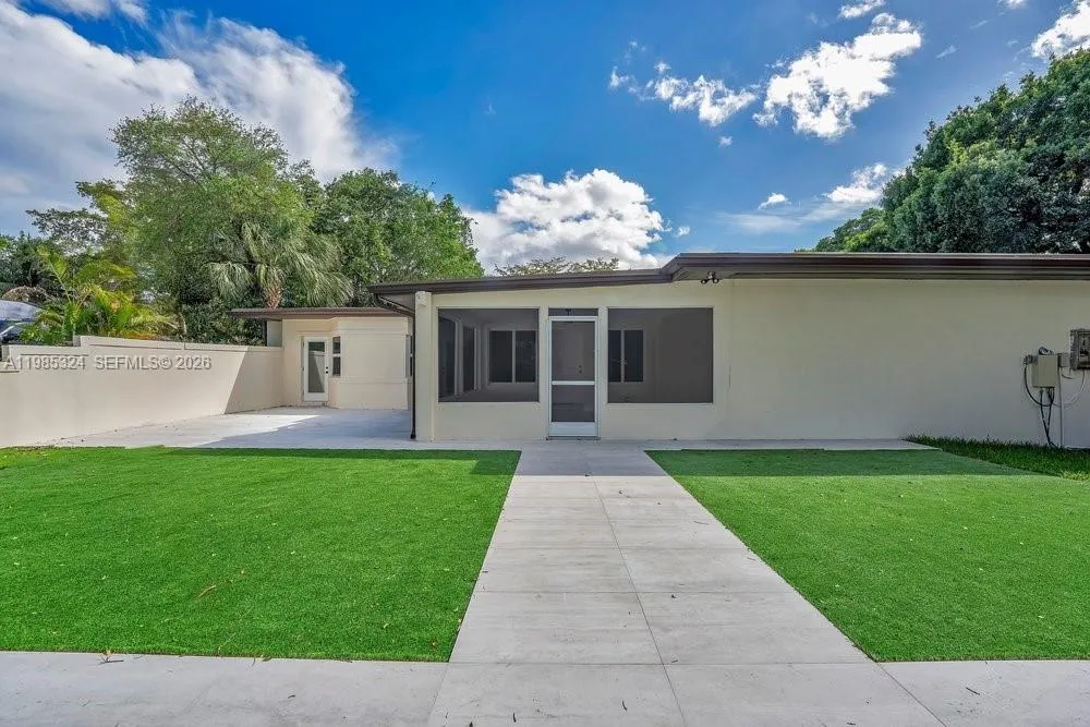 4053 Sw 8th St, Plantation, Florida 33317, Plantation, Florida 33317, 4 Bedrooms Bedrooms, ,2 BathroomsBathrooms,Residential,For Sale,4053 Sw 8th St, Plantation, Florida 33317,A11985324