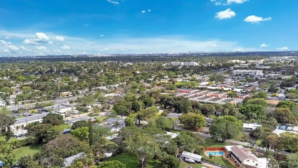 4053 Sw 8th St, Plantation, Florida 33317, Plantation, Florida 33317, 4 Bedrooms Bedrooms, ,2 BathroomsBathrooms,Residential,For Sale,4053 Sw 8th St, Plantation, Florida 33317,A11985324