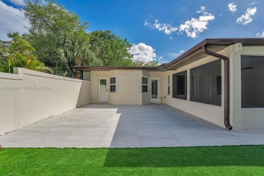 4053 Sw 8th St, Plantation, Florida 33317, Plantation, Florida 33317, 4 Bedrooms Bedrooms, ,2 BathroomsBathrooms,Residential,For Sale,4053 Sw 8th St, Plantation, Florida 33317,A11985324