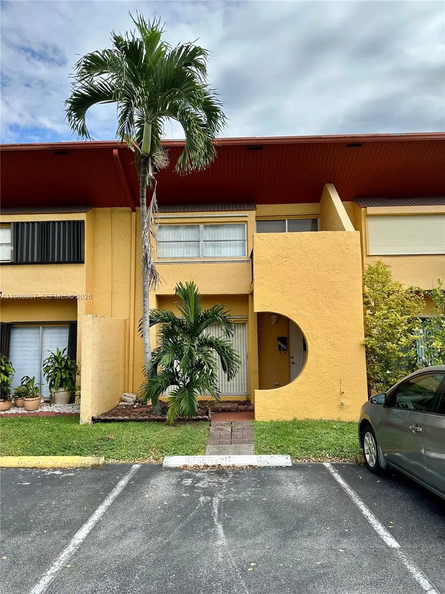 13705 Sw 84th St F, Miami, Florida 33183, Miami, Florida 33183, 2 Bedrooms Bedrooms, ,2 BathroomsBathrooms,Residential,For Sale,13705 Sw 84th St F, Miami, Florida 33183,A11988037