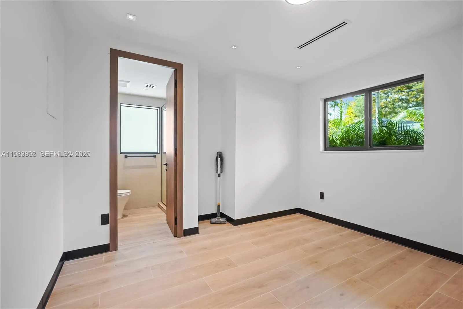 20020 Ne 21st Ct, Miami, Florida 33179, Miami, Florida 33179, 6 Bedrooms Bedrooms, ,6 BathroomsBathrooms,Residential,For Sale,20020 Ne 21st Ct, Miami, Florida 33179,A11983893