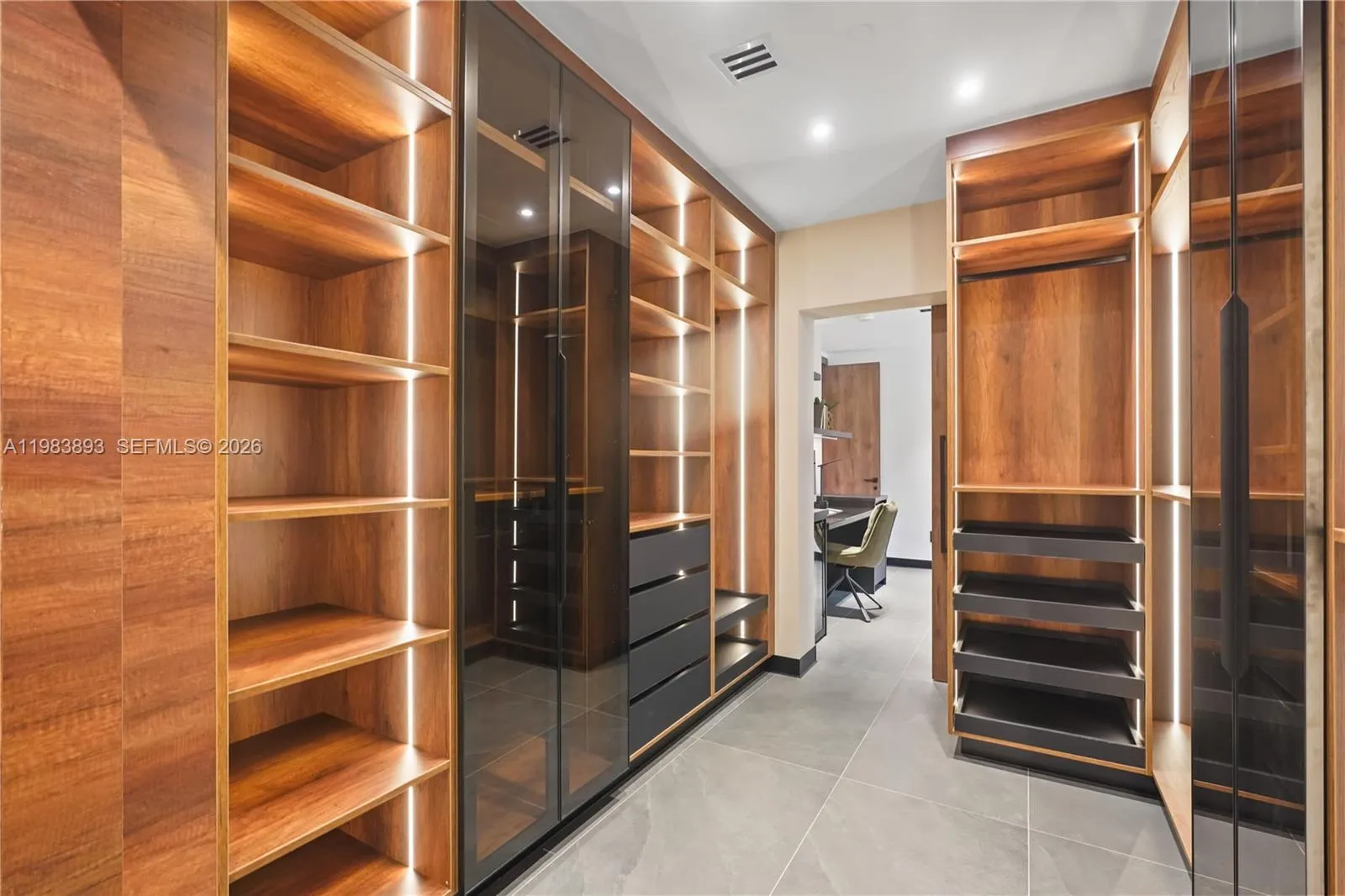 20020 Ne 21st Ct, Miami, Florida 33179, Miami, Florida 33179, 6 Bedrooms Bedrooms, ,6 BathroomsBathrooms,Residential,For Sale,20020 Ne 21st Ct, Miami, Florida 33179,A11983893