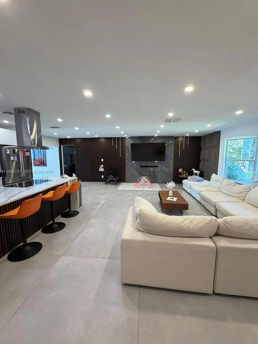 2810 Riverland Rd, Fort Lauderdale, Florida 33312, Fort Lauderdale, Florida 33312, 5 Bedrooms Bedrooms, ,2 BathroomsBathrooms,Residential,For Sale,2810 Riverland Rd, Fort Lauderdale, Florida 33312,A11988107