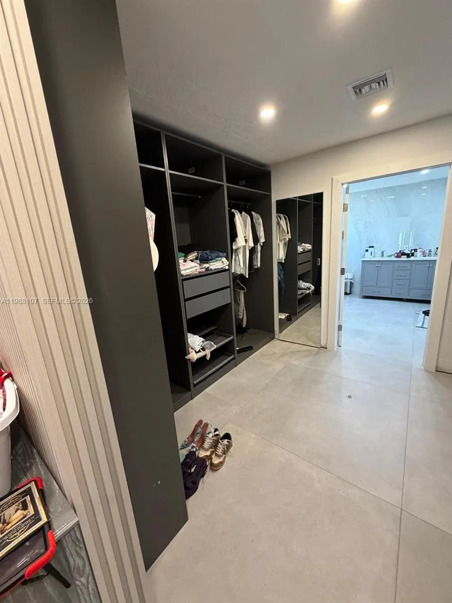 2810 Riverland Rd, Fort Lauderdale, Florida 33312, Fort Lauderdale, Florida 33312, 5 Bedrooms Bedrooms, ,2 BathroomsBathrooms,Residential,For Sale,2810 Riverland Rd, Fort Lauderdale, Florida 33312,A11988107