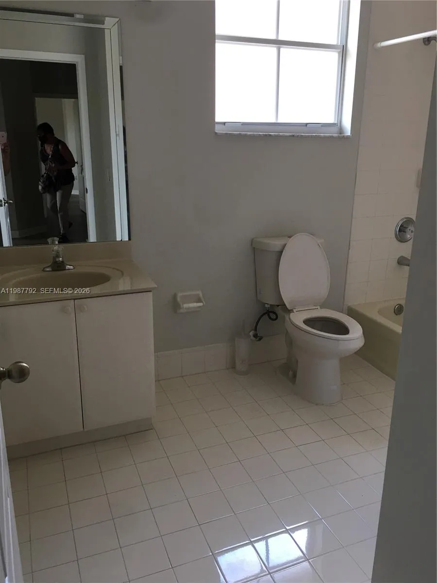 14512 Sw 10th St, Miami, Florida 33184, Miami, Florida 33184, 4 Bedrooms Bedrooms, ,4 BathroomsBathrooms,Residential Lease,For Rent,14512 Sw 10th St, Miami, Florida 33184,A11987792