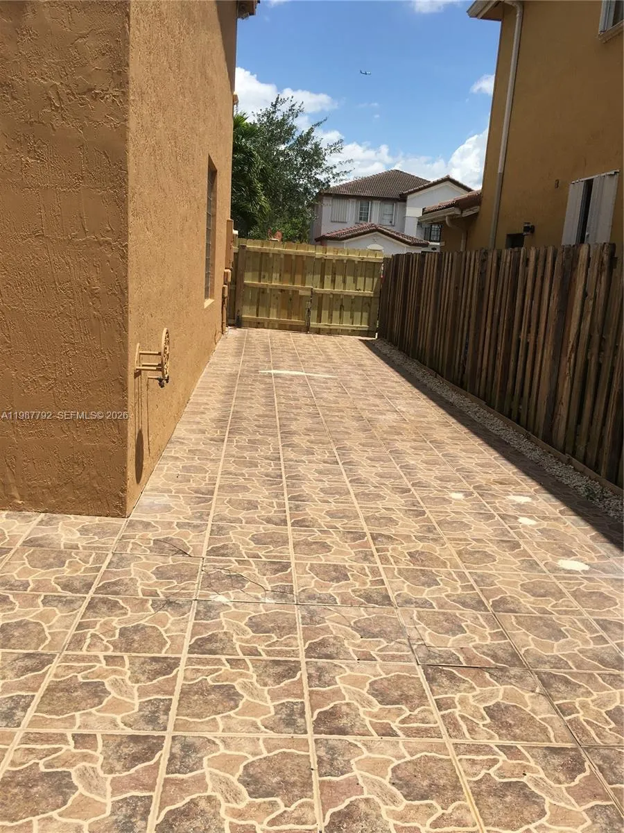 14512 Sw 10th St, Miami, Florida 33184, Miami, Florida 33184, 4 Bedrooms Bedrooms, ,4 BathroomsBathrooms,Residential Lease,For Rent,14512 Sw 10th St, Miami, Florida 33184,A11987792