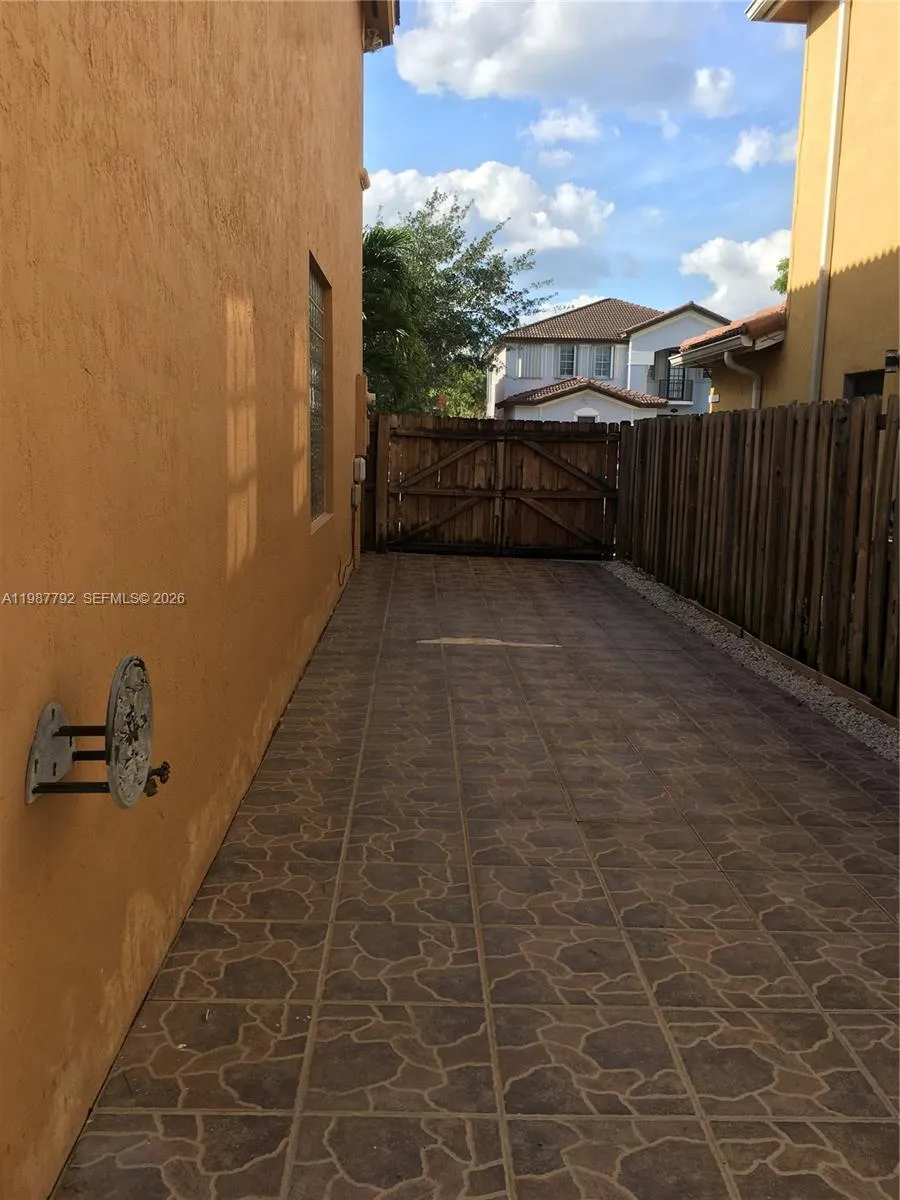 14512 Sw 10th St, Miami, Florida 33184, Miami, Florida 33184, 4 Bedrooms Bedrooms, ,4 BathroomsBathrooms,Residential Lease,For Rent,14512 Sw 10th St, Miami, Florida 33184,A11987792