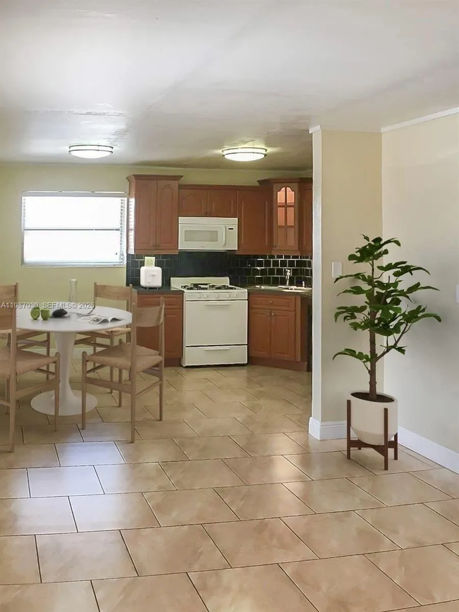 4250 Sw 67th Ave 32, Miami, Florida 33155, Miami, Florida 33155, 2 Bedrooms Bedrooms, ,1 BathroomBathrooms,Residential,For Sale,4250 Sw 67th Ave 32, Miami, Florida 33155,A11987030