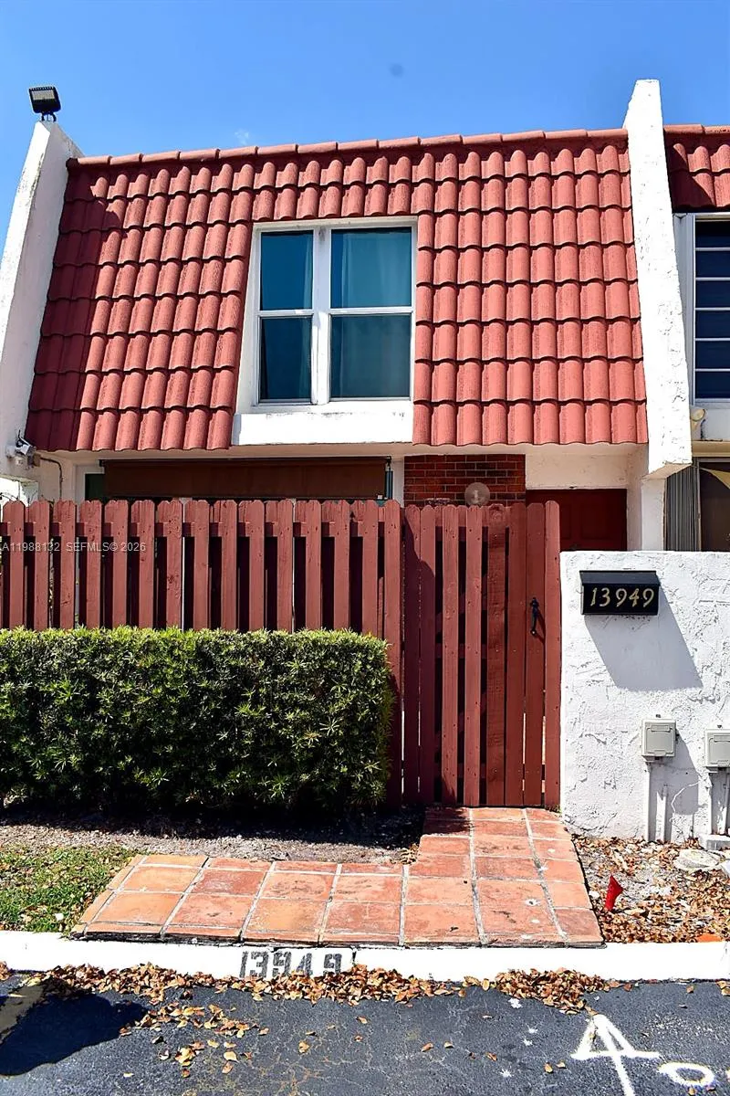 13949 Sw 84th St 801, Miami, Florida 33183, Miami, Florida 33183, 3 Bedrooms Bedrooms, ,2 BathroomsBathrooms,Residential,For Sale,13949 Sw 84th St 801, Miami, Florida 33183,A11988132