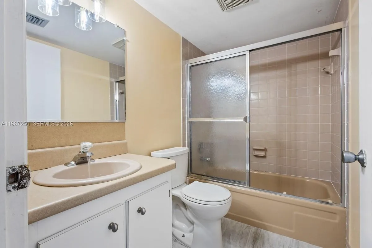 7664 Nw 18th St 306, Margate, Florida 33063, Margate, Florida 33063, 2 Bedrooms Bedrooms, ,2 BathroomsBathrooms,Residential Lease,For Rent,7664 Nw 18th St 306, Margate, Florida 33063,A11987250