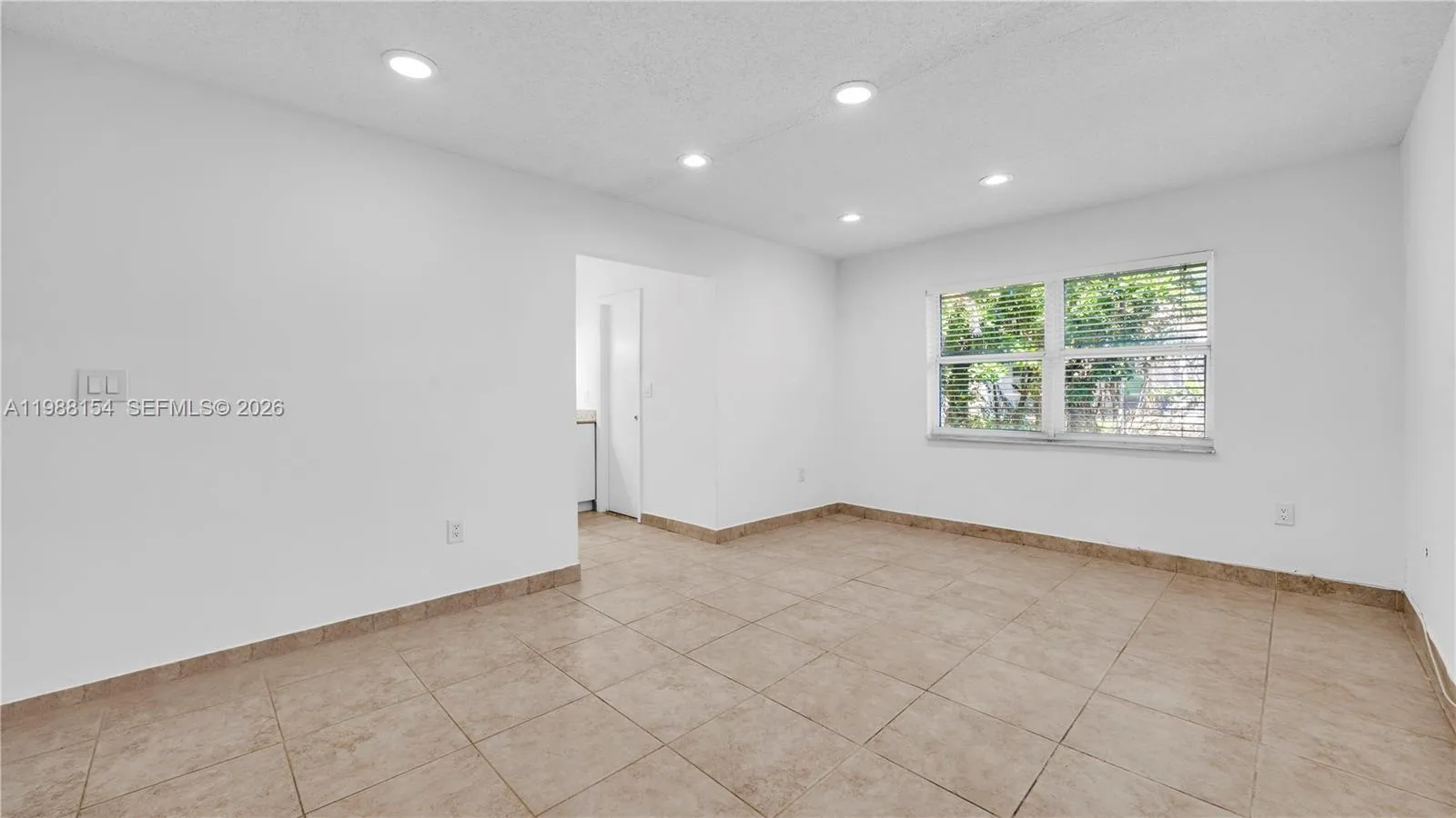 10575 La Placida Dr 10575, Coral Springs, Florida, Coral Springs, Florida 33065, 3 Bedrooms Bedrooms, ,2 BathroomsBathrooms,Residential Lease,For Rent,10575 La Placida Dr 10575, Coral Springs, Florida ,A11988154