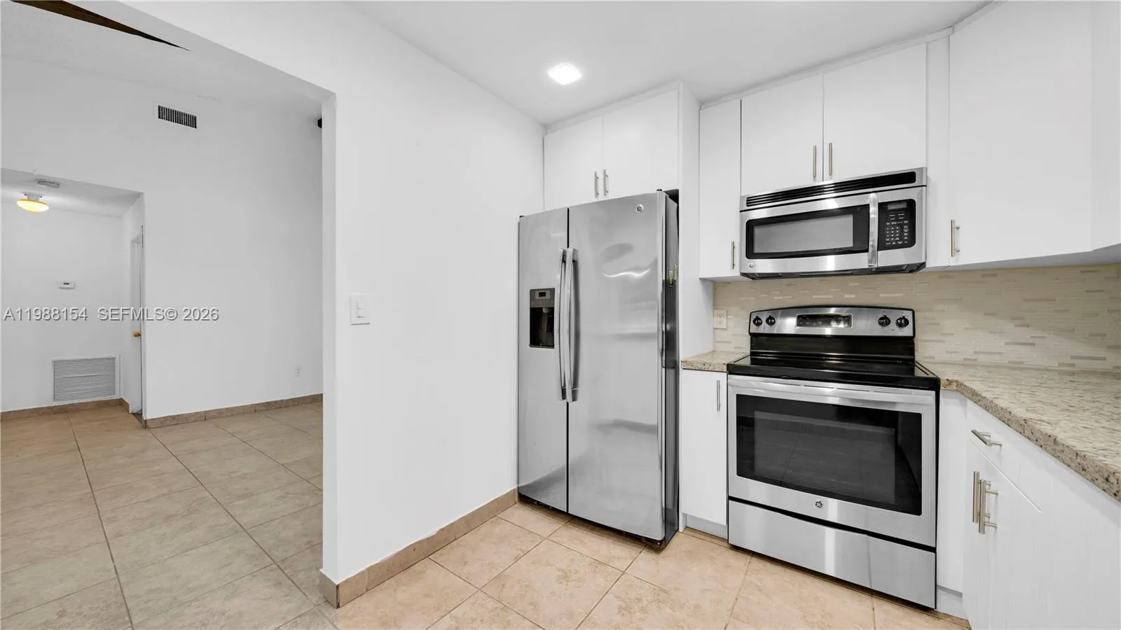 10575 La Placida Dr 10575, Coral Springs, Florida, Coral Springs, Florida 33065, 3 Bedrooms Bedrooms, ,2 BathroomsBathrooms,Residential Lease,For Rent,10575 La Placida Dr 10575, Coral Springs, Florida ,A11988154