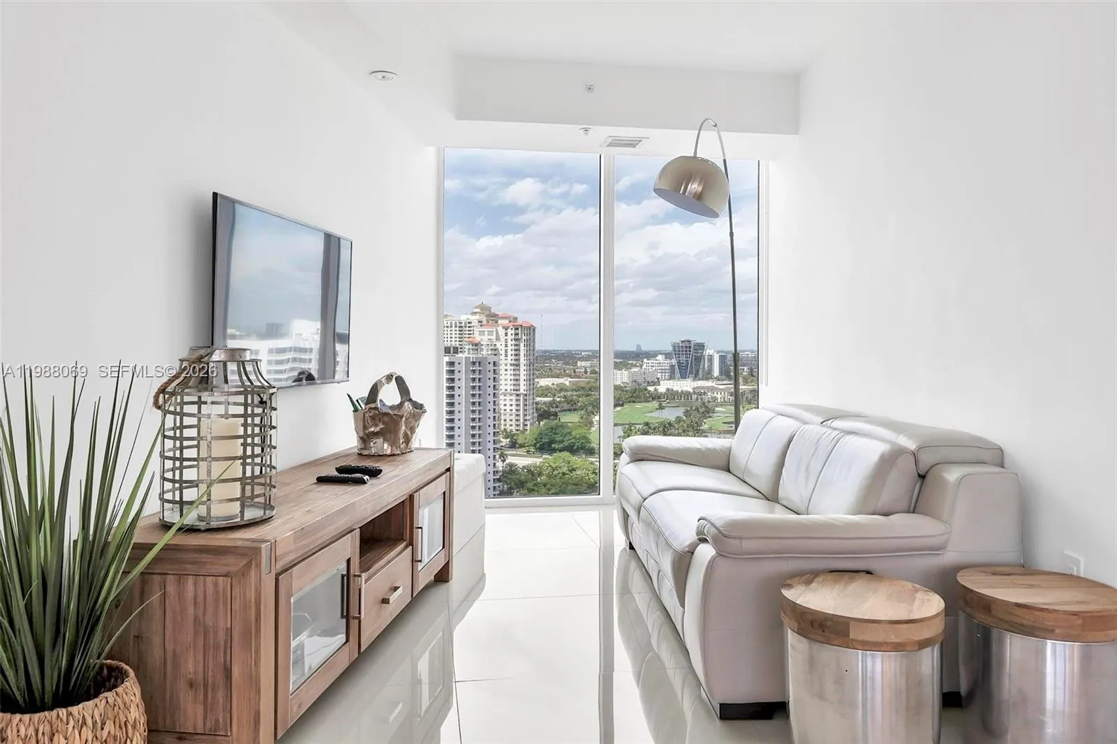 3370 Hidden Bay Dr 2210, Aventura, Florida 33180, Aventura, Florida 33180, 3 Bedrooms Bedrooms, ,2 BathroomsBathrooms,Residential,For Sale,3370 Hidden Bay Dr 2210, Aventura, Florida 33180,A11988069