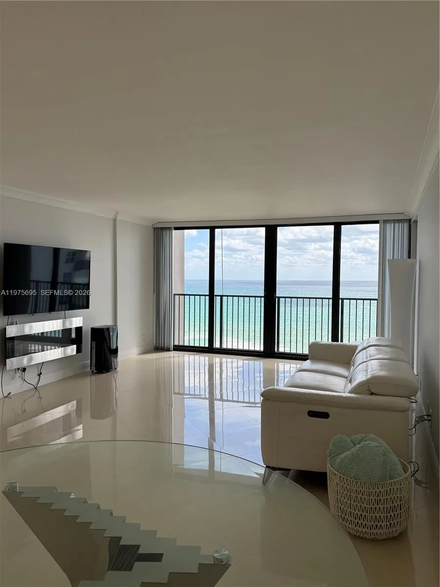 2101 S Ocean Dr 1201, Hollywood, Florida 33019, Hollywood, Florida 33019, 2 Bedrooms Bedrooms, ,2 BathroomsBathrooms,Residential Lease,For Rent,2101 S Ocean Dr 1201, Hollywood, Florida 33019,A11975695